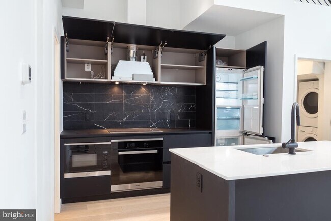 Photo - 1443 Euclid St NW Unit 8