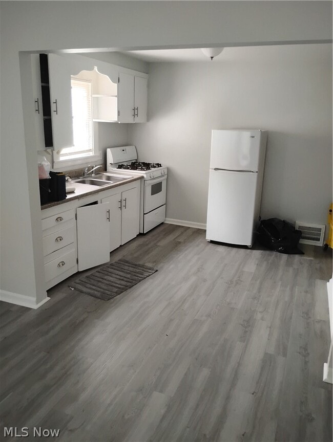 Photo - 3446 Hadley Ave