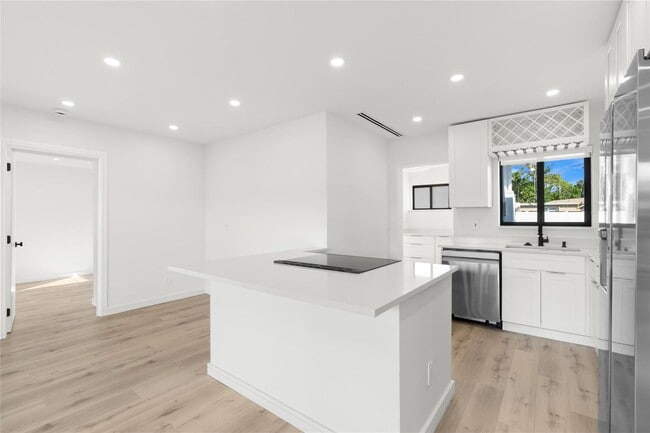 Photo - 455 SW 14th Ct