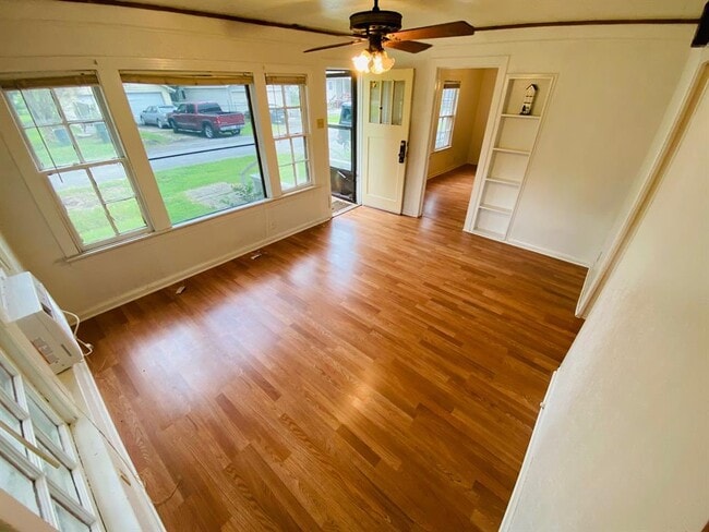 Photo - 365 E Irby St