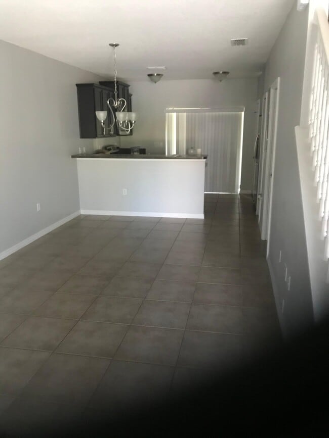 5451 Windsor Lake Cir
