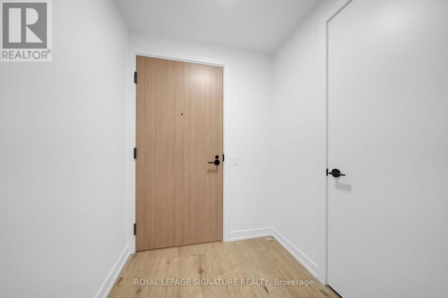 Photo - 35 Parliament St Unité 1104