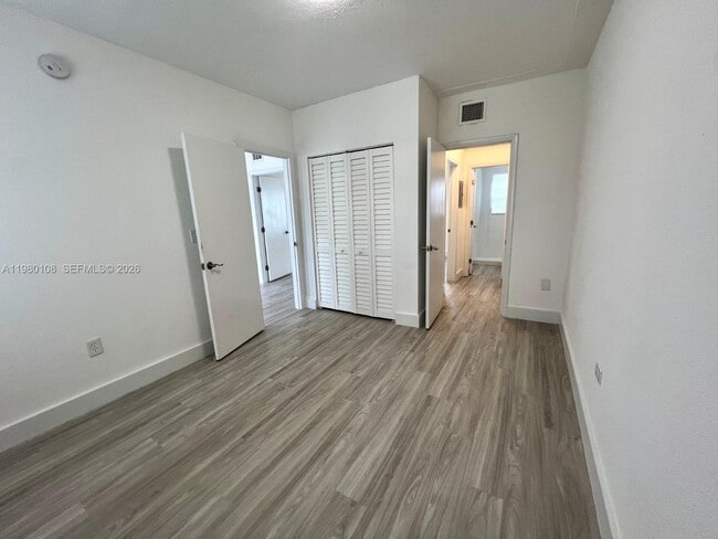 Photo - 1900 Calais Dr Unit 1904