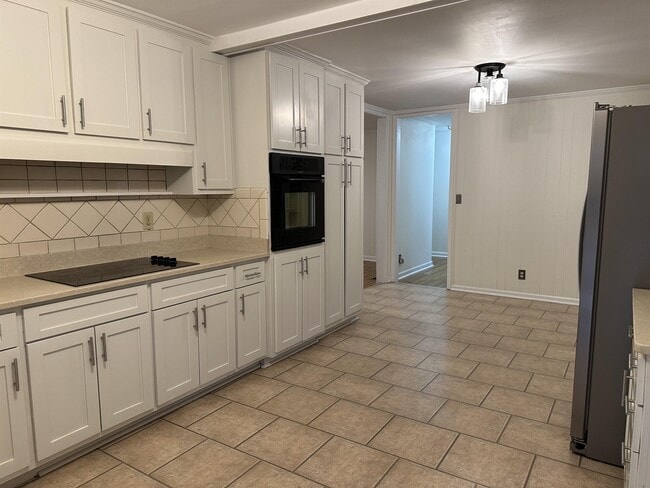 Photo - 4641 Due W Rd NW