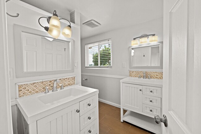 5527 Dorothy Dr