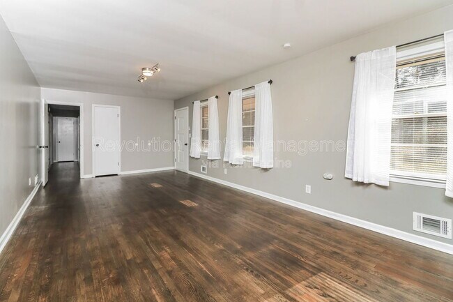 Photo - 24 Chestnut Dr