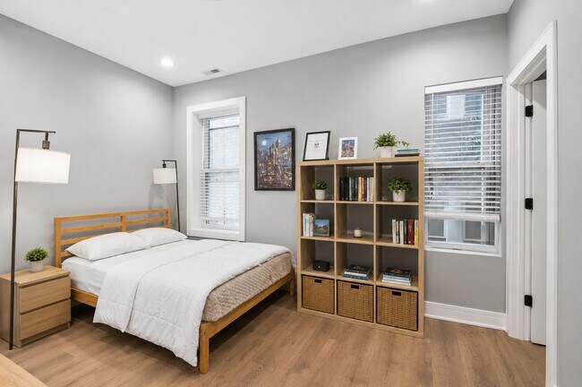 Photo - 4925 N Albany Ave