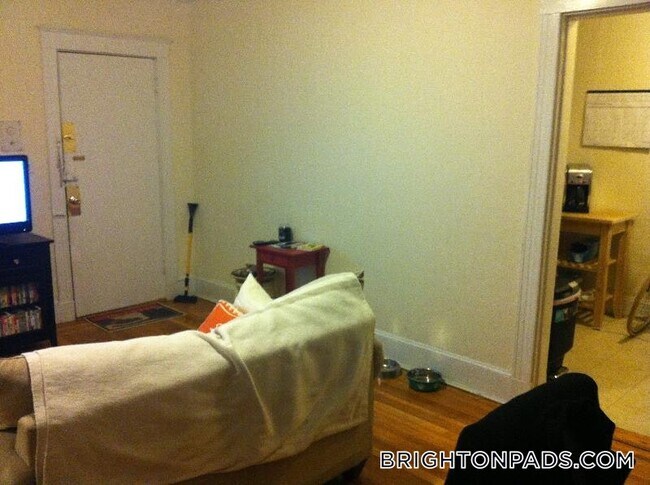 1615 Commonwealth Ave Unit 34