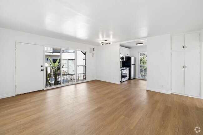 1BR, 1BA - 600SF - Living Room