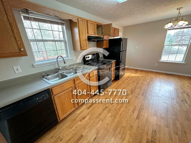 Photo - 484 Rustin Dr