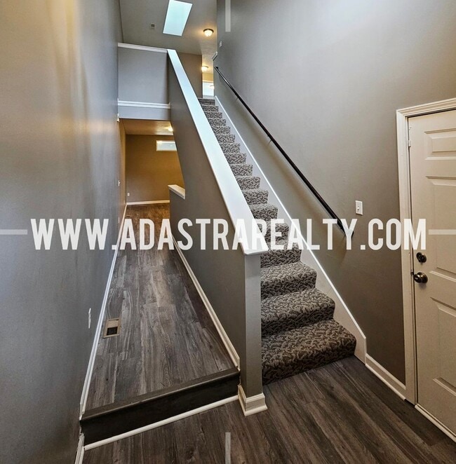Photo - Very Spacious Townhome in West Olathe-Available in APRIL!!