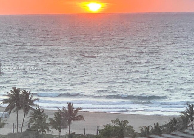 Building Photo - 1 N Ocean Blvd Unit 1004