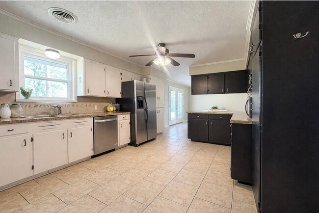 Photo - 509 Light St