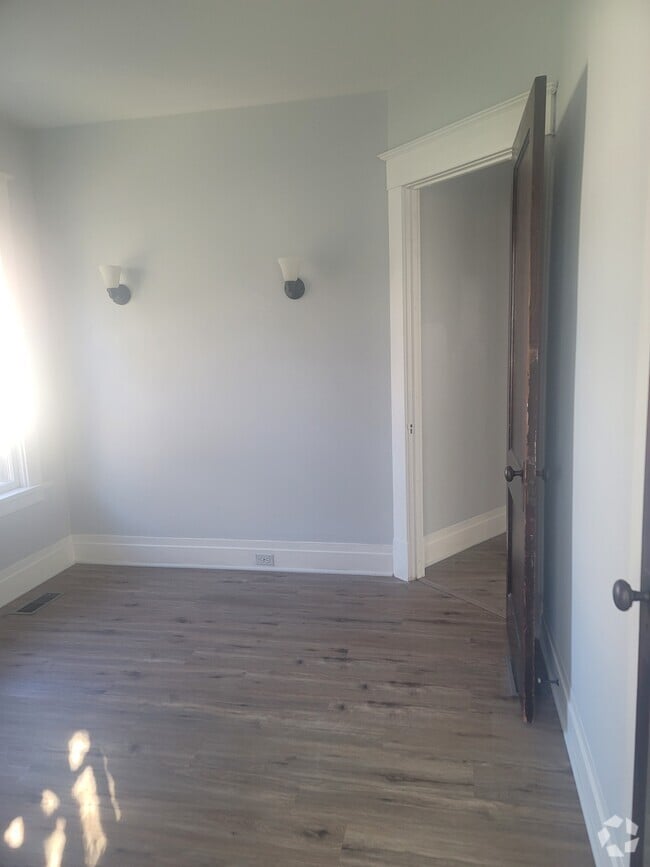 Building Photo - 11 Bewley Pky Unit 1 Rental