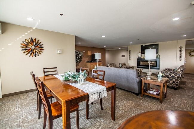 Photo - Overlook Ridge