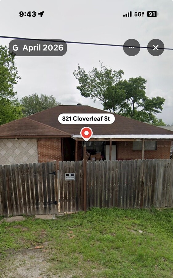 Photo - 821 Cloverleaf St