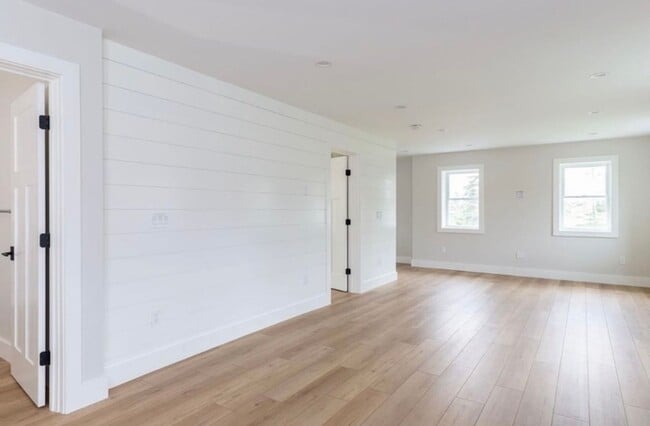 Photo - 1 Bedroom Home in Charlotte VT Available 11/1!