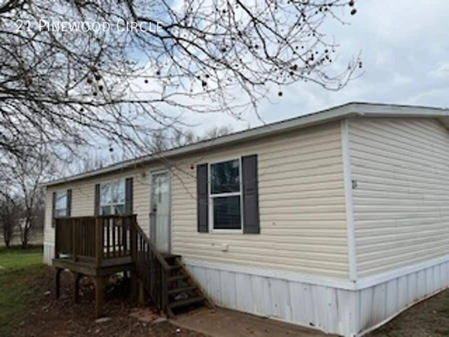 Photo - 21 Pinewood Cir