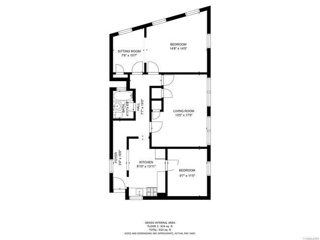 Photo - 401 Plandome Rd