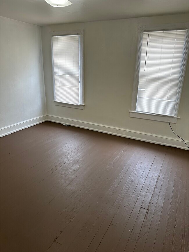 Photo - 216 Milton Pl