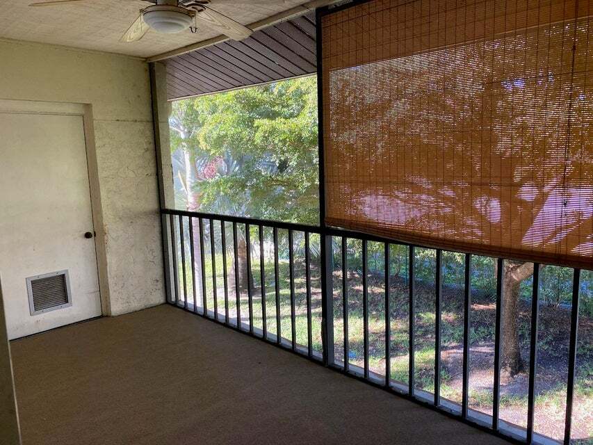 Photo - 6392 Chasewood Dr Unit h