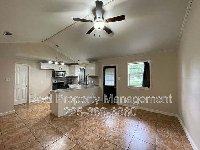 Photo - 7921 Greenwell St