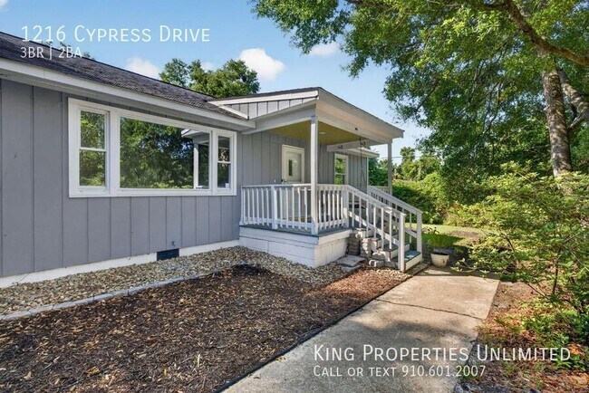 Photo - 1216 Cypress Dr