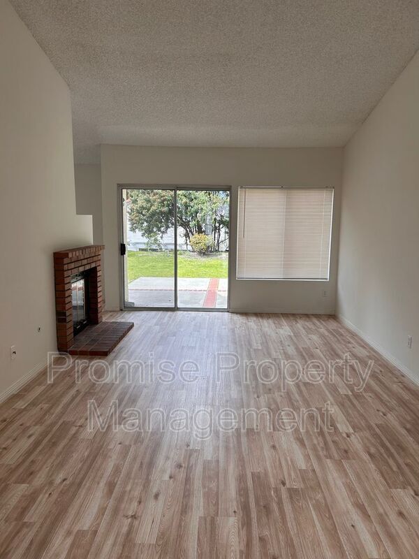 Photo - 885 Pinewood Dr