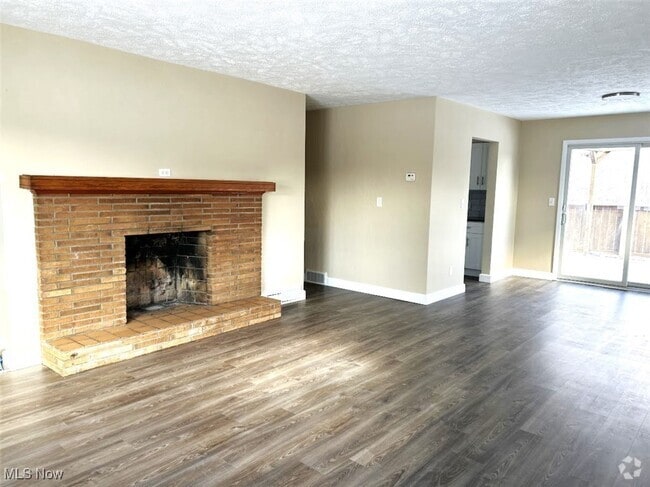 Building Photo - 136 Reichart Ave Rental