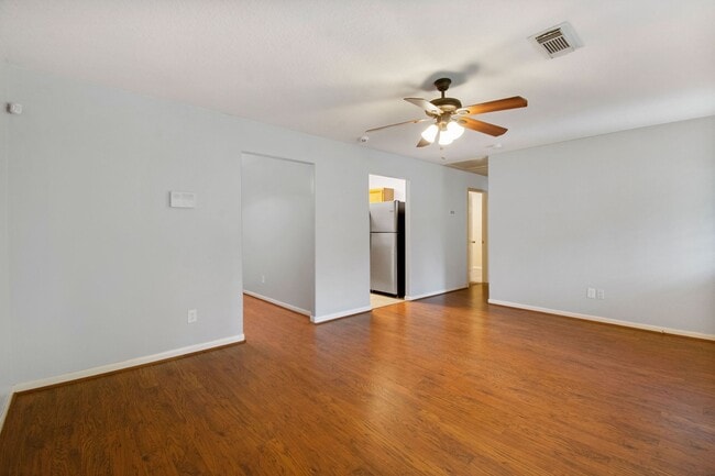 Photo - 10629 Royal Cavins Dr