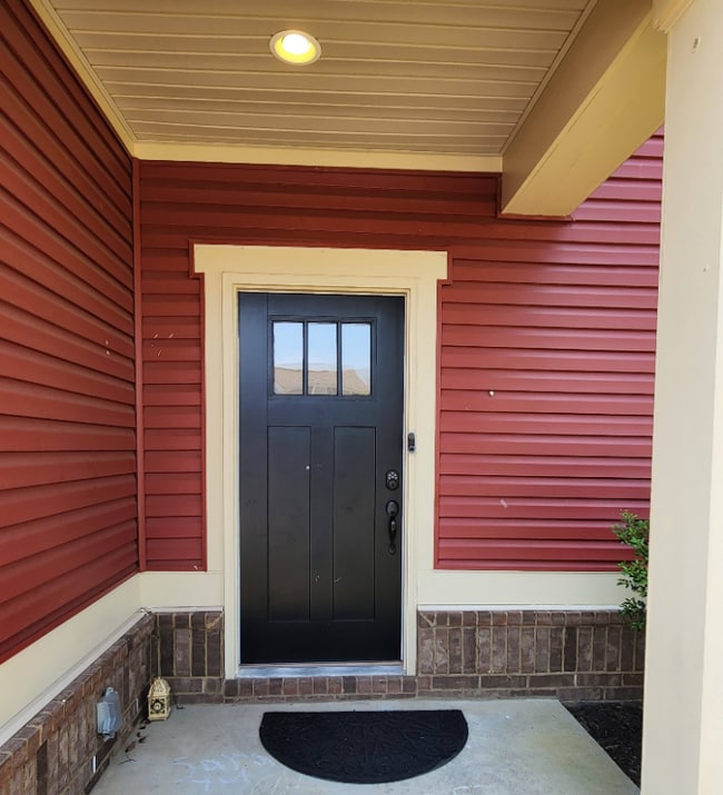 Photo - 2041 Leeds Ln