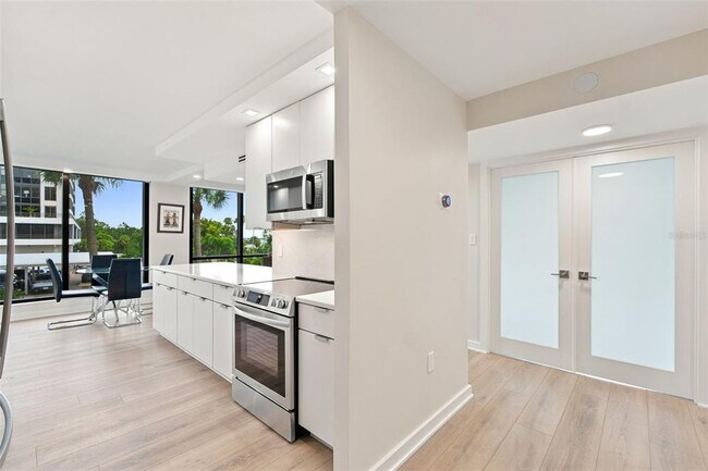 Photo - 707 S Gulfstream Ave Unit 207