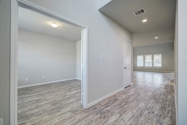 Photo - 28011 Langsdale Ct