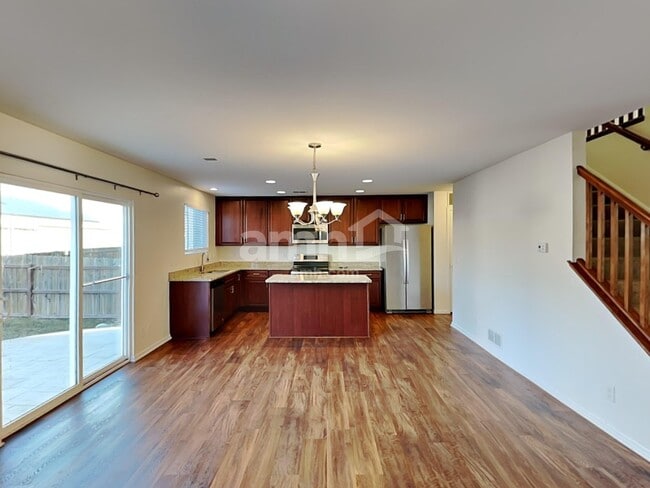 Photo - 5366 N Laredo St