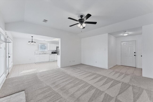 Photo - 134 Lynnie Penny St