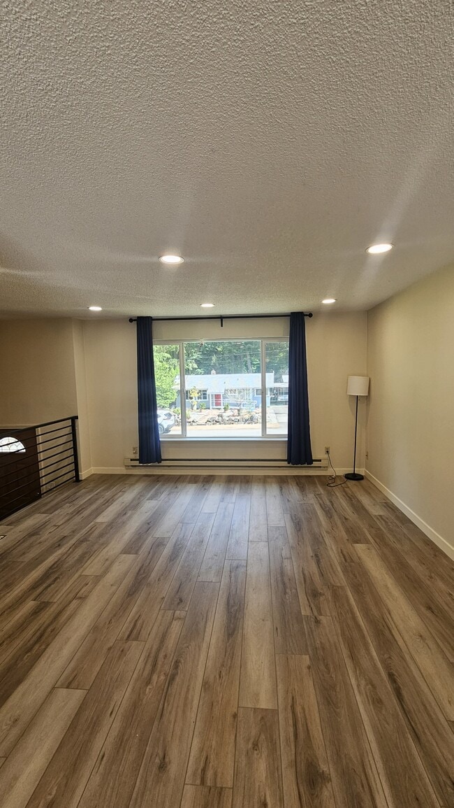 Photo - 6005 6th Ave SE