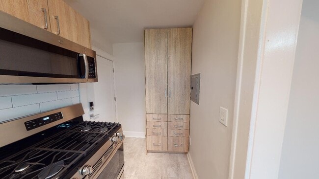 Photo - West Plaza Village Apartments