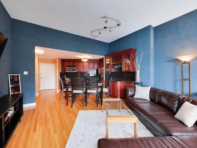 Photo - 211 E Ohio St Unit APT 2903