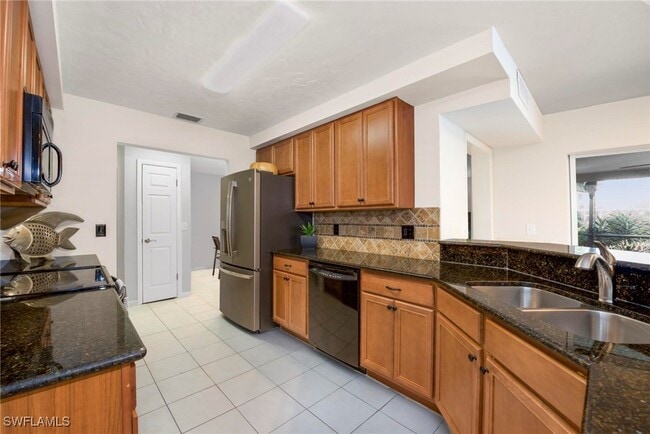Building Photo - 673 Travers Ave Rental