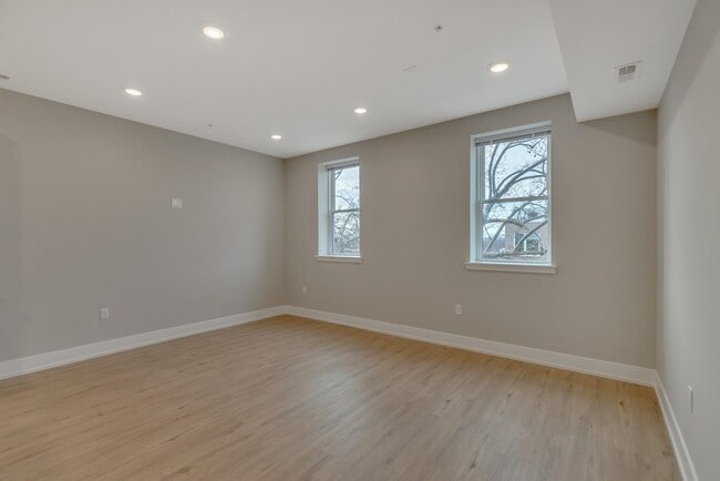 Photo - 937 N 29th St Unidad 4