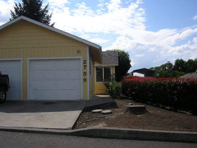 Building Photo - Cozy Condo on the Westside!