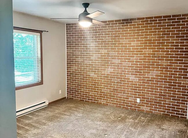 Photo - 1210 3rd St E