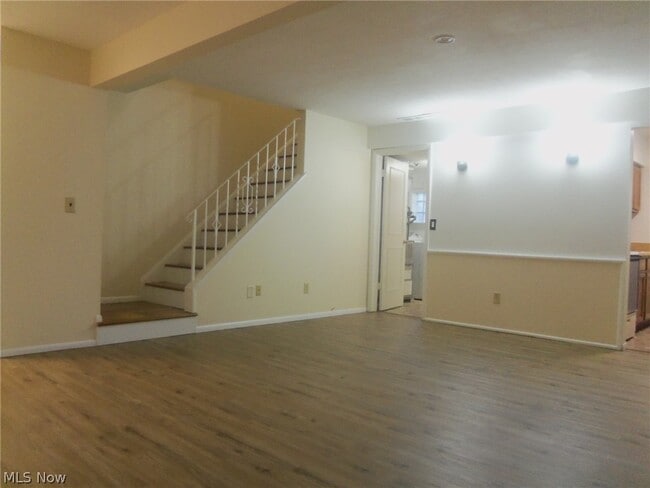 Photo - 762 Mentor Ave Unidad 31