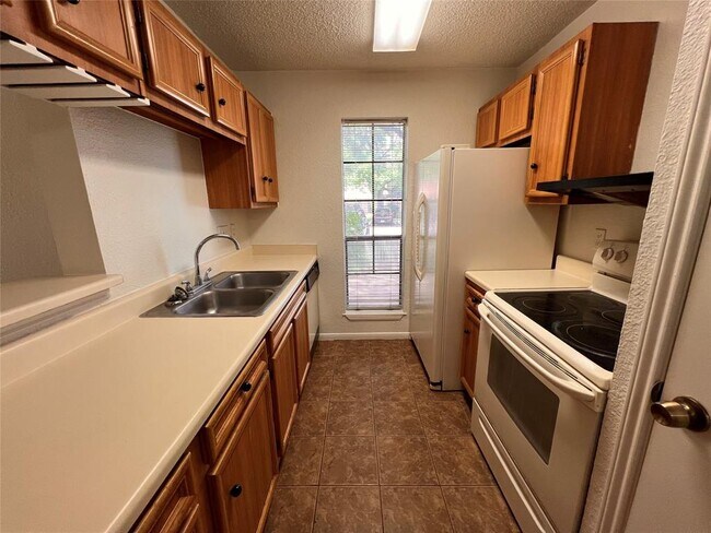 Photo - 1601 Faro Dr Unit 1304