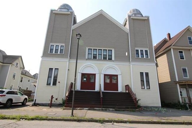 Building Photo - 293 Central St Unit 7