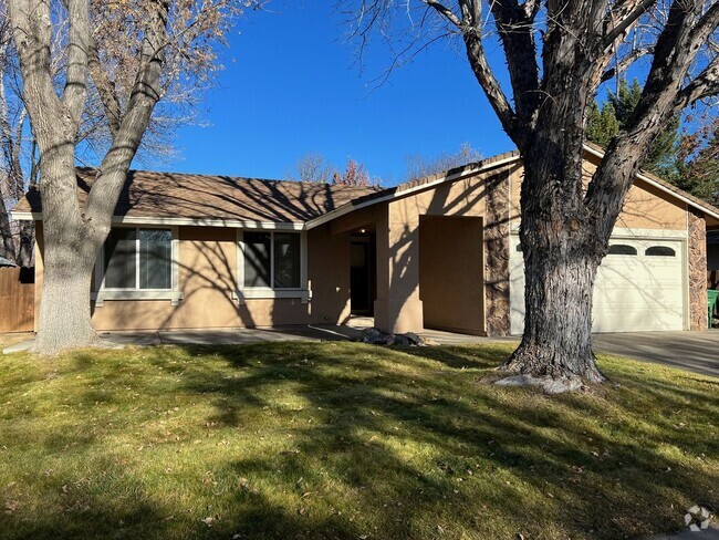 Building Photo - Southeast Reno Home