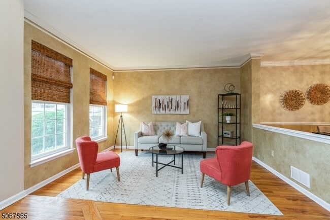 Photo - 27 Rolling Views Dr