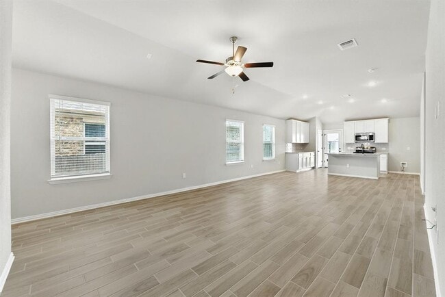Photo - 149 Hackberry Ln