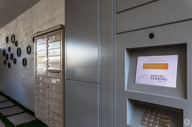 Parcel Pending Locker - The Shorewood