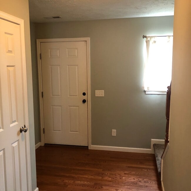 Photo - 5330 Ivandale Dr